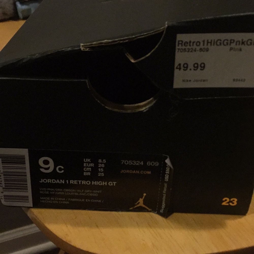 Toddler Girl Pink Jordan sneakers size 9